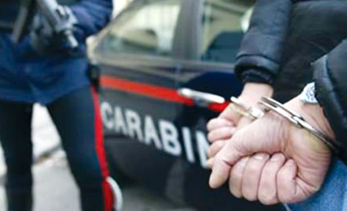 Carabinieri, arrestato tanzanese per violenza sessuale