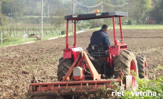 Trattore agricolo