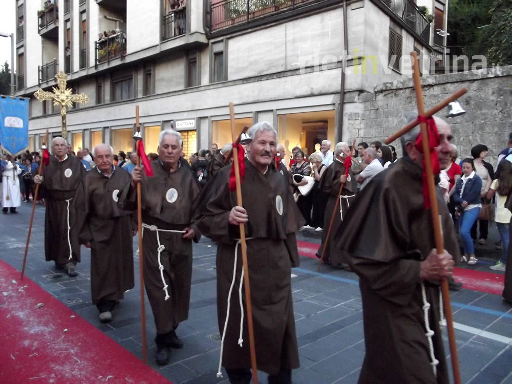 processione_dei_ceri_sant_antonio_confraternita_vazia_1