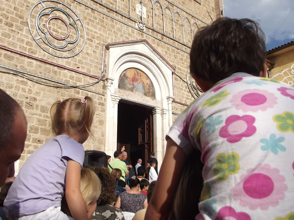 sant_antonio_processione_dei_ceri_benedizione_bambini_26_06_14_g