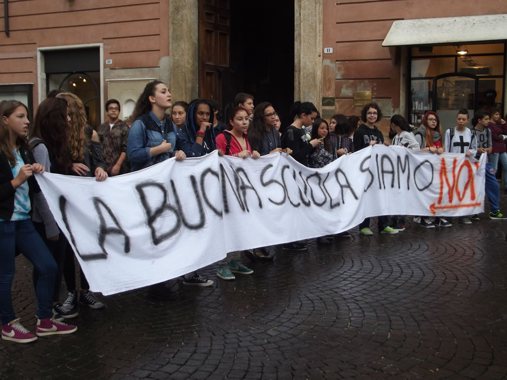 manifestazione_sciopero_studenti_17_10_14_c