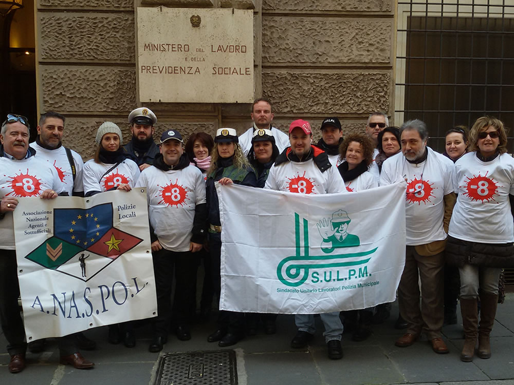 sulpl_polizia_municipale_presidio_sotto_ministero_del_lavoro_10_03_15