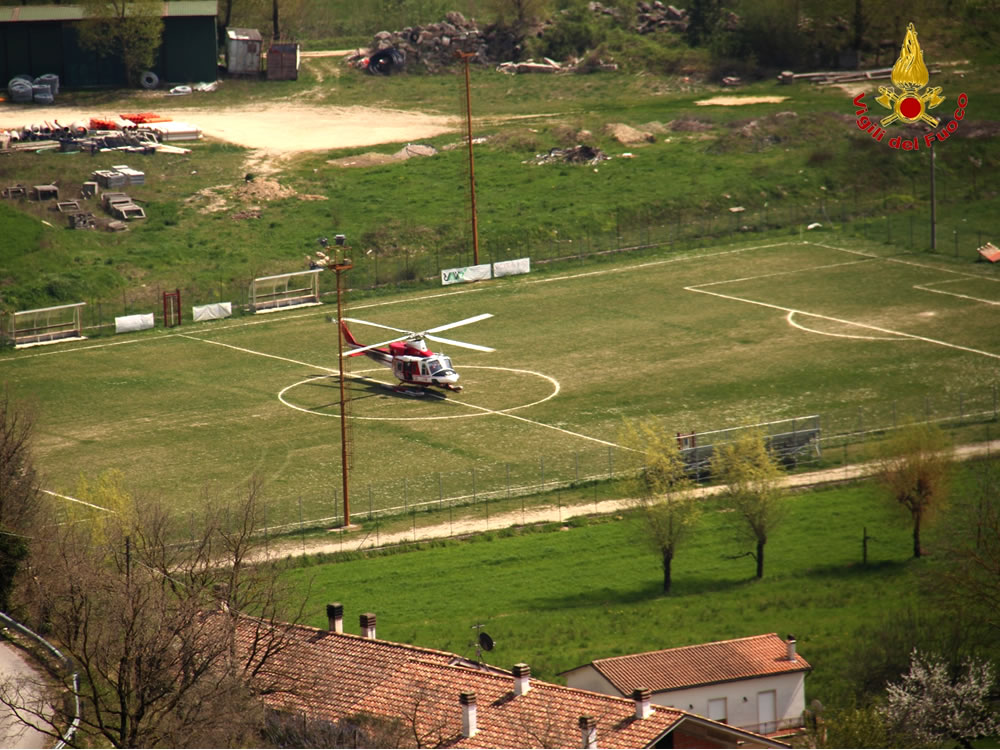 elicottero_vigili_del_fuoco_soccorso_persona_3