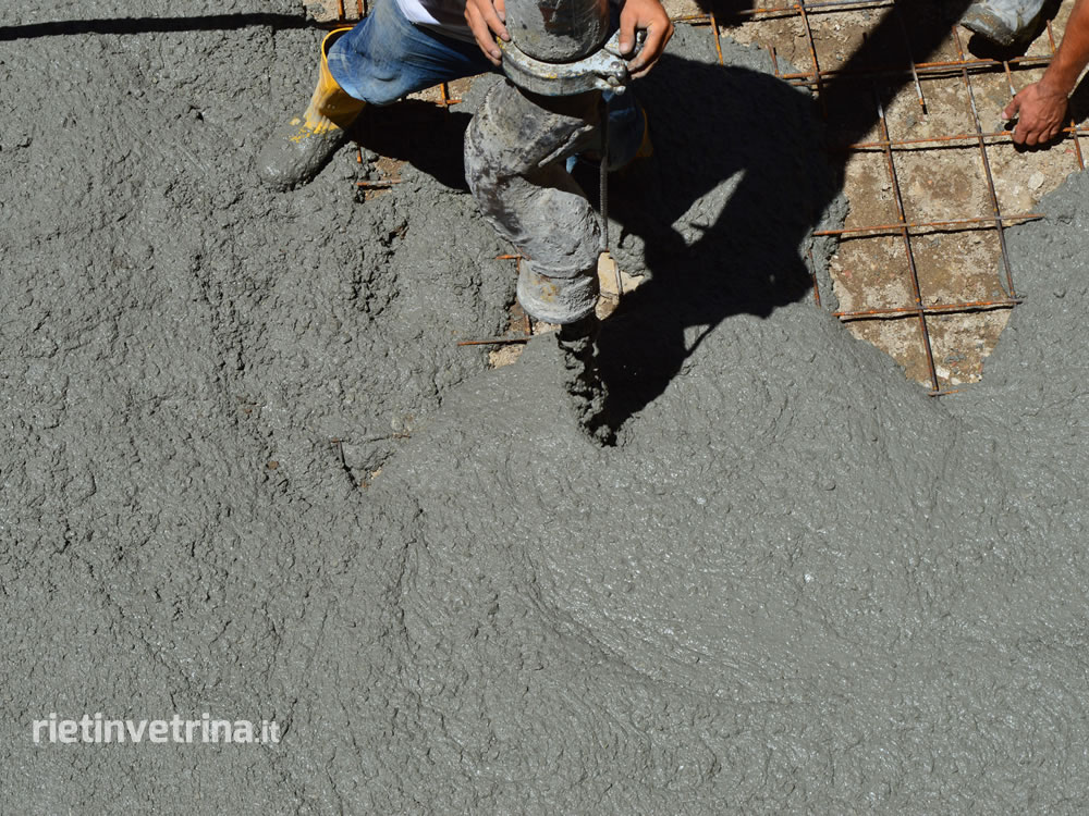 lavori_plus_piazza_vittorio_emanuele_ii_cantiere_plus_cemento_2