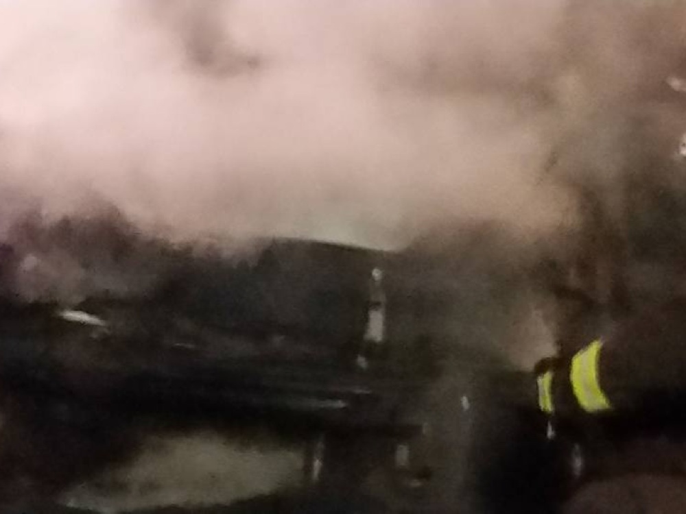 incendio_auto_viale_maraini_2