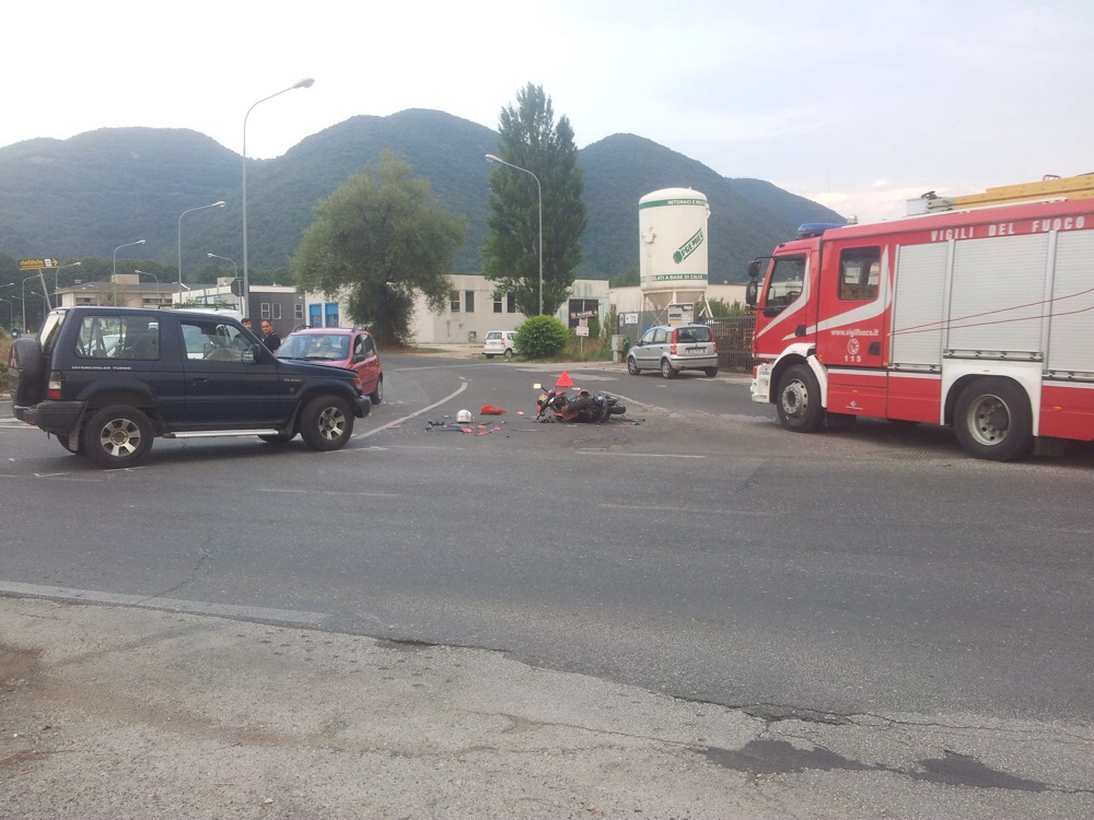 Incidente_frontale_motorino_jeep_via_tancia_13_08_15