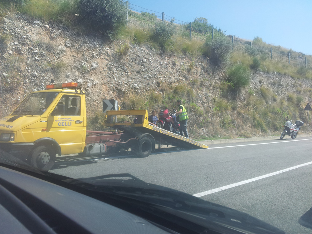 incidente_stradale_salaria_km48_moto_contro_auto2