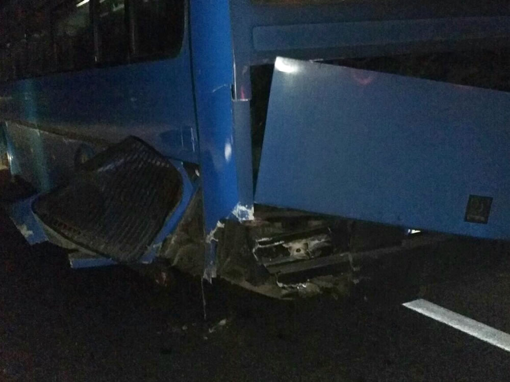 incidente_auto_bus_cotral_salaria_per_roma_01_04_16_b