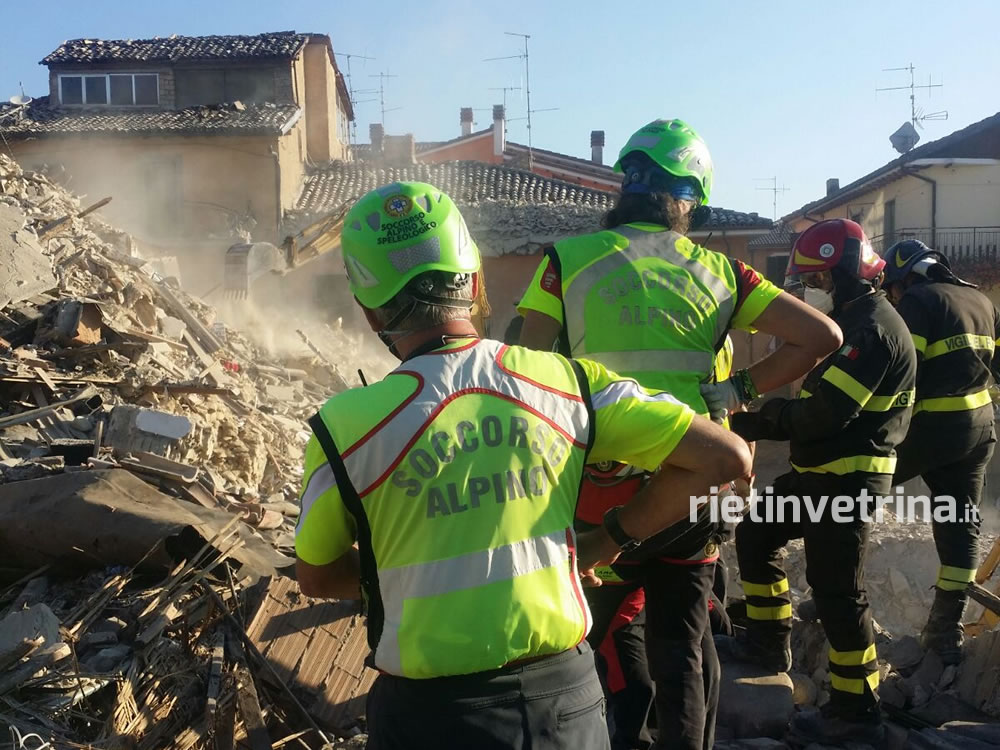 terremoto_amatrice_24_08_16_37_corpo_nazionale_soccorso_alpino_rieti_2
