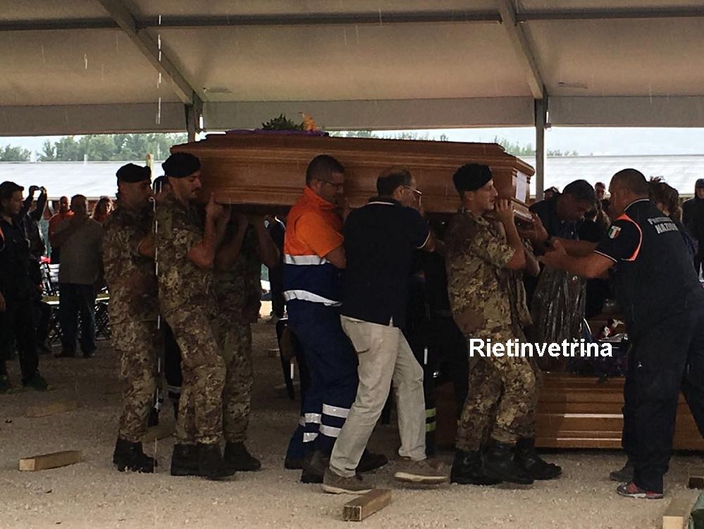 terremoto_funerali_amatrice_2