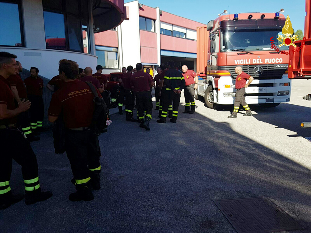 vigili_del_fuoco_veneto_amatrice_2