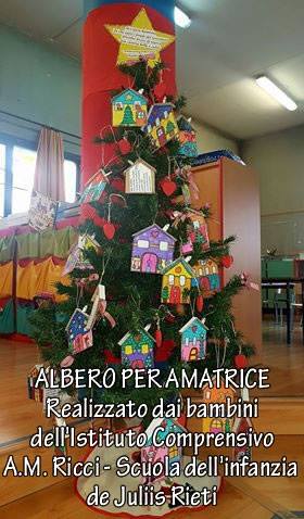 natale_con_rietinvetrina_albero_scuola_ricci_de_juliis