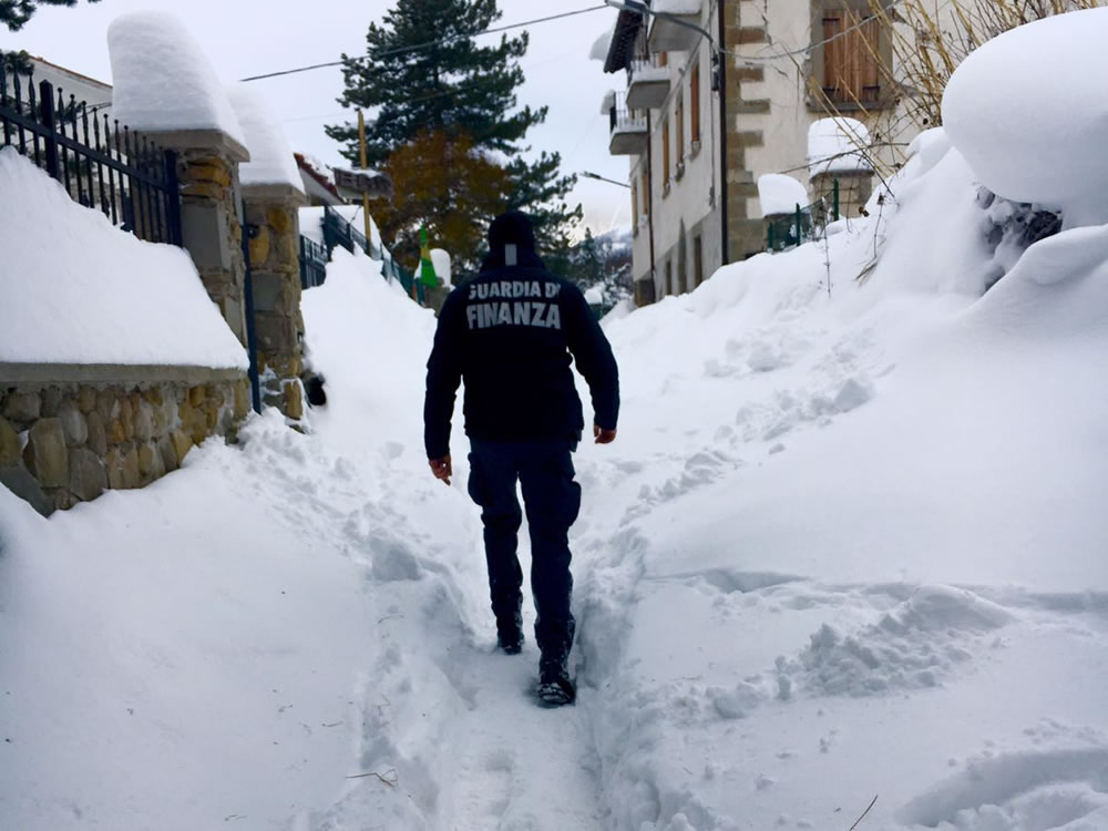 terremoto_neve_guardia_di_finanza