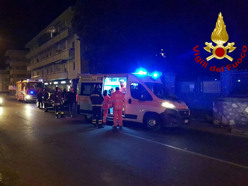 incidente_auto_via_salaria_per_l_aquila_13_02_16_b