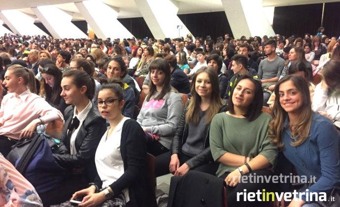 istituto_magistrale_in_audizione_da_papa_francesco_2