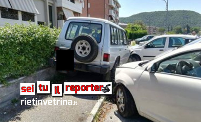 incidente_campoloniano_auto_parcheggiate