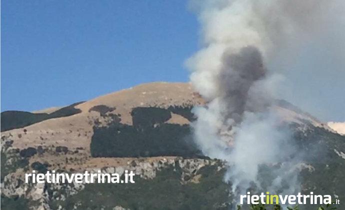 incendio_antrodoco_monte_giano_scritta_dux_1