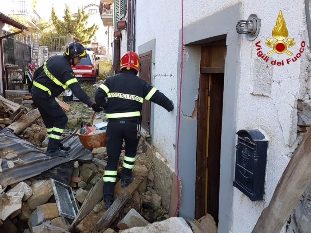 terremoto_sisma_recupero_beni_personali_in_abitazione_capricchia_frazione_amatrice_2