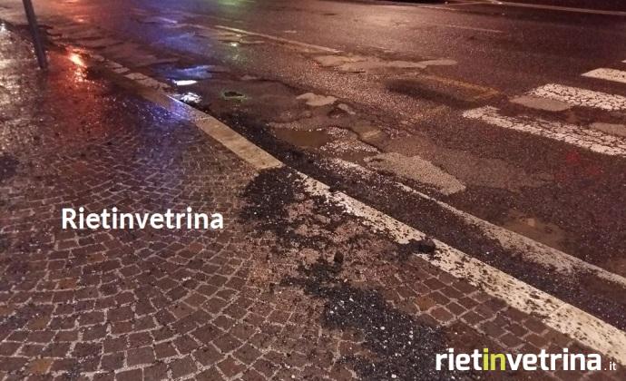 buche_asfalto_viale_maraini_rieti