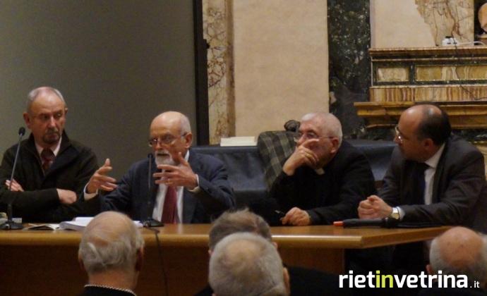 presentazione_libro_vescovo_lucarelli_2