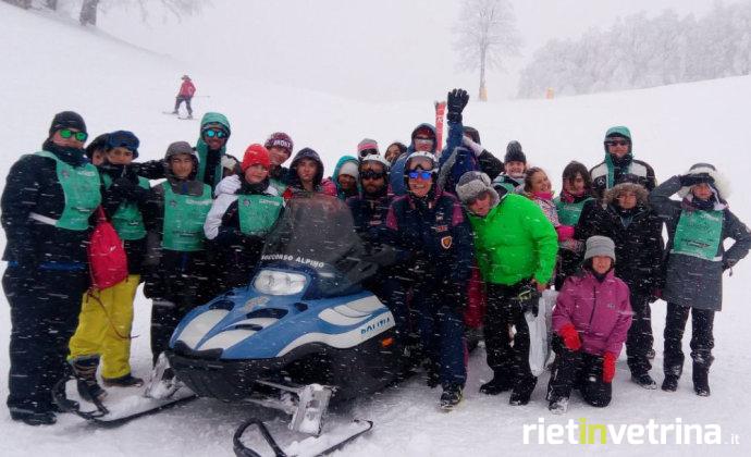 studenti_a_lezione_di_sicurezza_polizia_questura_di_rieti_poliziotti_sciatori_terminillo_1