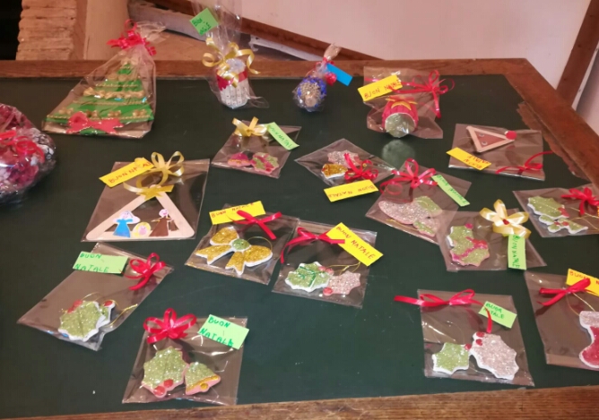 Infanzia Lavoretti Di Natale.I Bambini Della Scuola Di Cittaducale Espongono I Lavoretti Di Natale Rietinvetrina