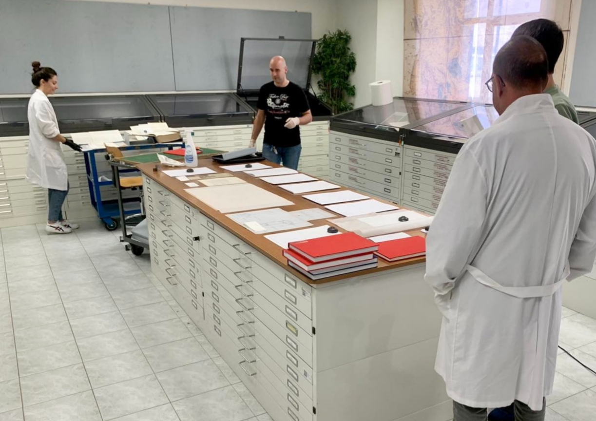 Lavori in corso per la festa dedicata ai 70 anni dell Archivio di